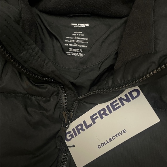NWT Girlfriend Collective Black Recycled materials Puffer coat jacket L - Picture 8 of 12